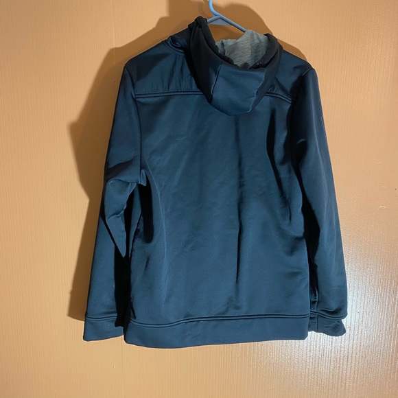 🎄Under Armor Hoodie - Picture 5 of 5